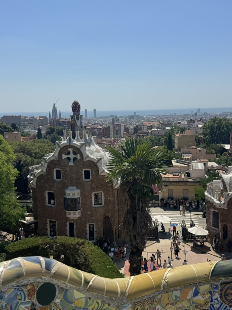 Recommendations for Discovering Barcelona: Parc Güell featuring the Gaudí House and overlooking Barcelona