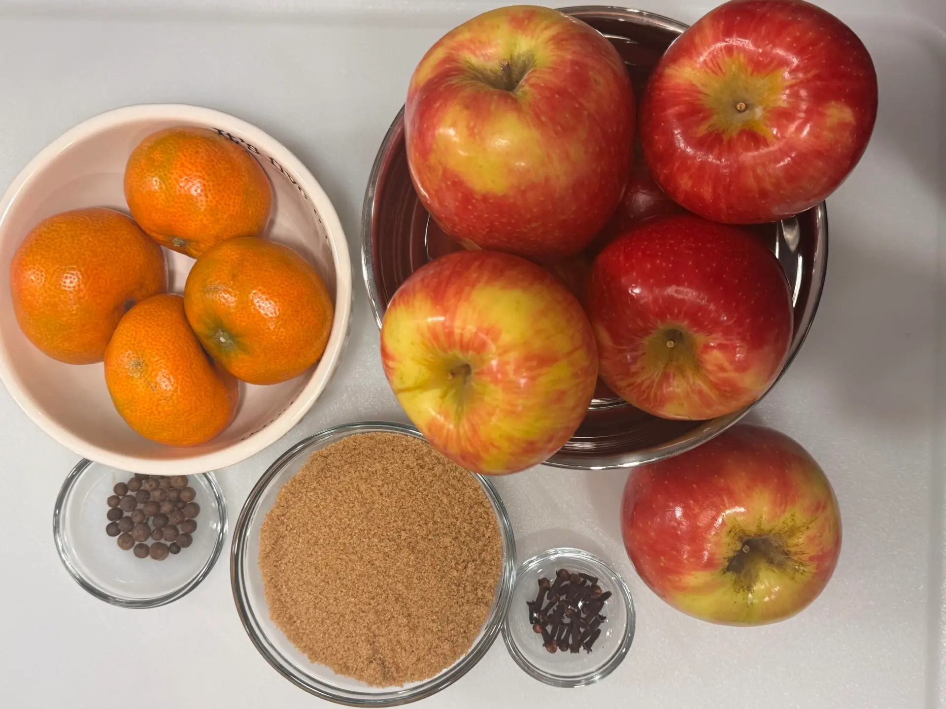 Homemade apple cider ingredients